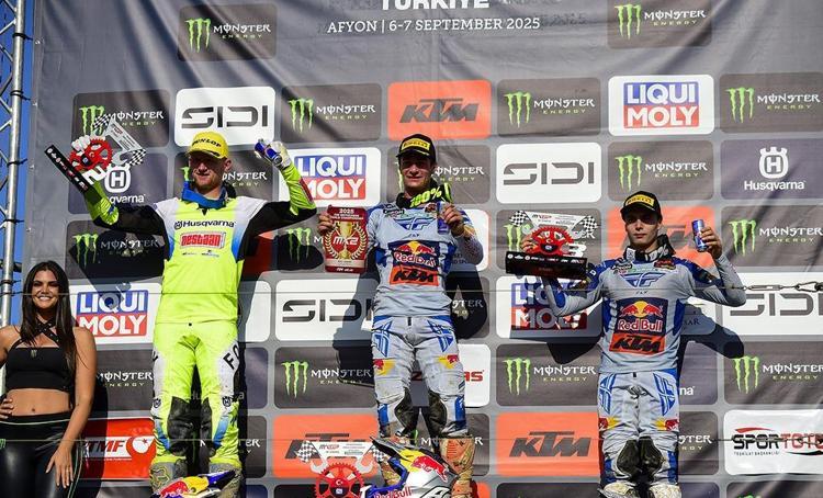 TÜRKİYE’NİN DOSTANE YÜZÜ