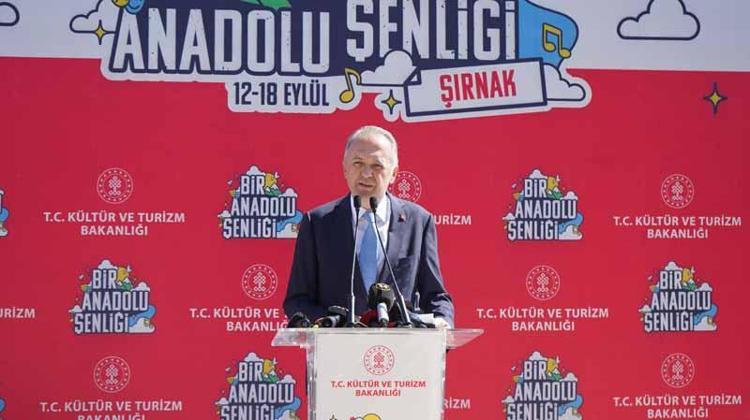 ‘TÜRKİYE, UMUDUN VE DİRENCİN ADRESİ’