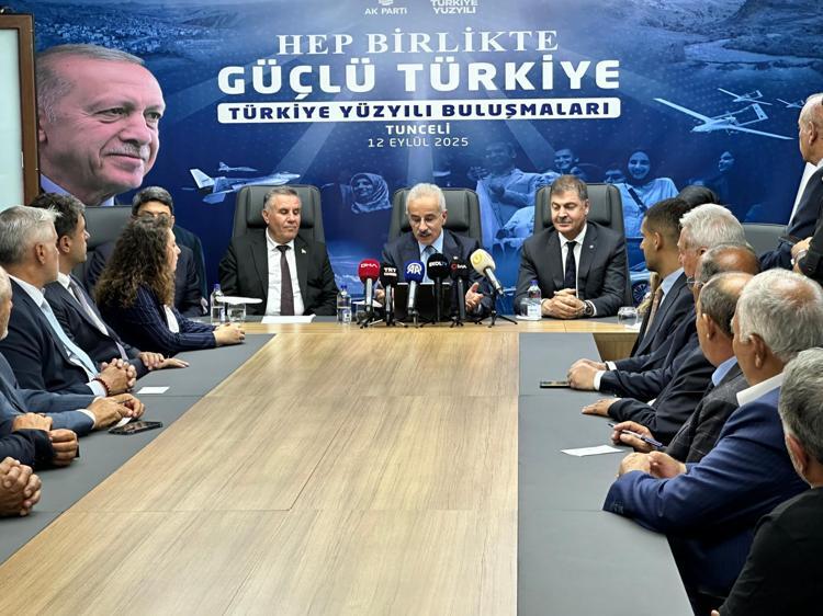 AK PARTİ İL BAŞKANLIĞI’NDA DÜZENLENEN ‘TÜRKİYE YÜZYILI BULUŞMALARI’ TOPLANTISINA KATILDI