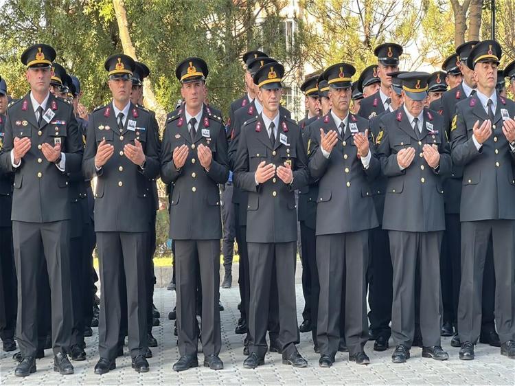 BAKAN YERLİKAYADAN BAŞSAĞLIĞI MESAJI