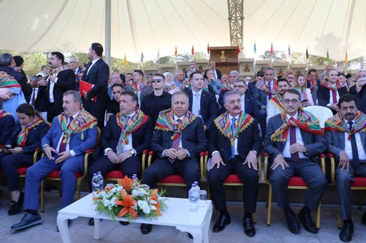 ‘BÜYÜK MİRASI YENİDEN KUŞANDIK’