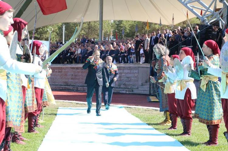 ‘SÖĞÜT RUHUYLA MÜCADELE EDİYORUZ’