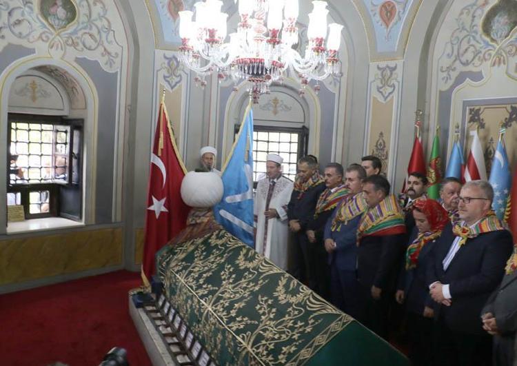 SÖĞÜT, İNSANLIĞA IŞIK TUTTU