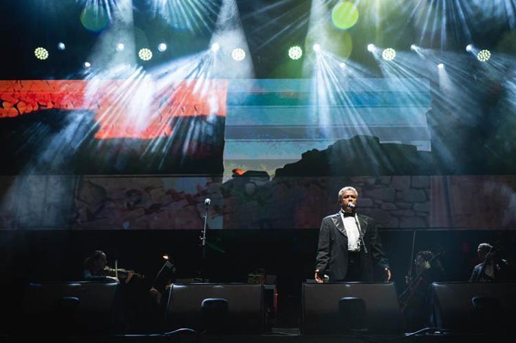 DEV EKRANDA MİLLİ MAÇ İZLENDİ