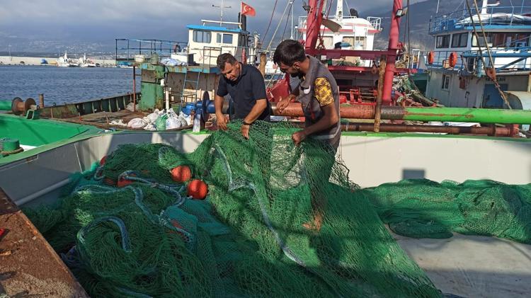 ‘SOFRALARIMIZI BEREKETLENDİRİYORLAR’