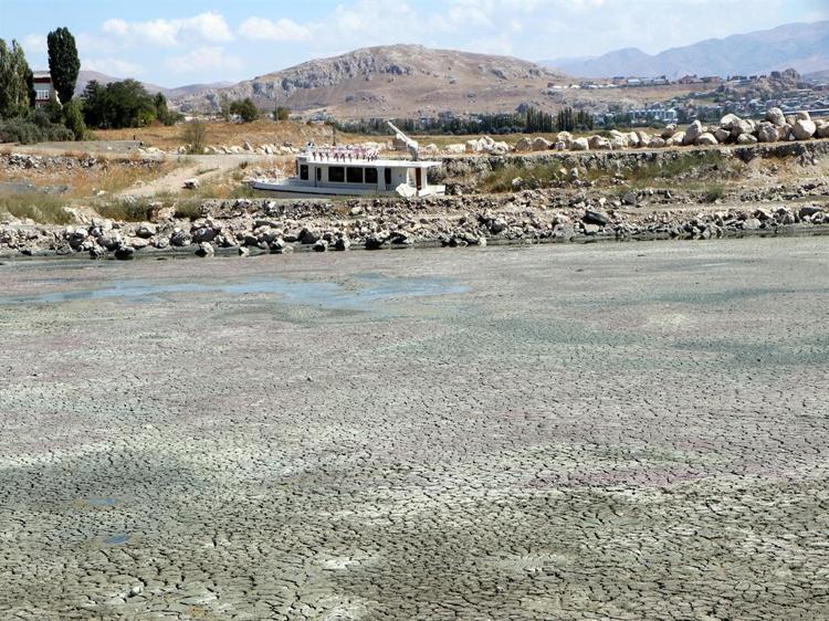 ‘TEDBİRLERİ ALMAMIZ GEREKİYOR’