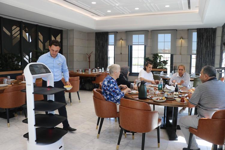 ‘ÇOK GÜZEL TEPKİLER ALIYORUZ’