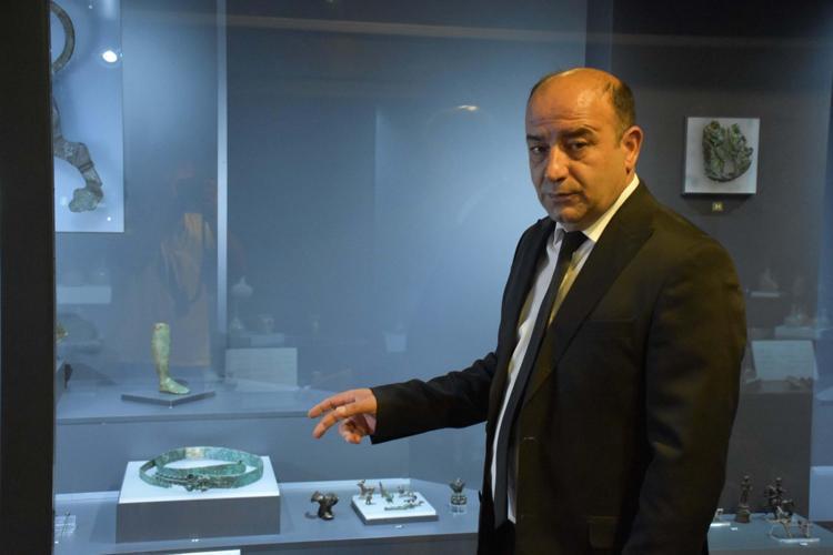 METAL ESERLER ARASINDA