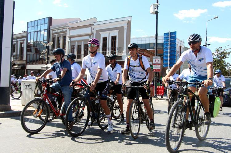 HERKES İŞİNE BİSİKLETLE GİTSİN GELSİN