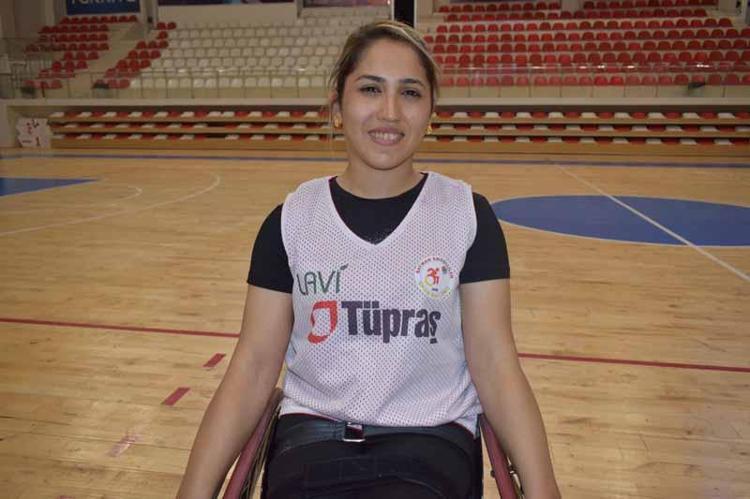 ‘BEN ENGELİMİ SPORLA AŞTIM’