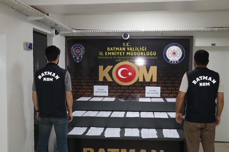 OFİS TUTUP, ÜST DÜZEY DEVLET YETKİLİLERİYLE GÖRÜŞÜYOR GİBİ YAPMIŞLAR