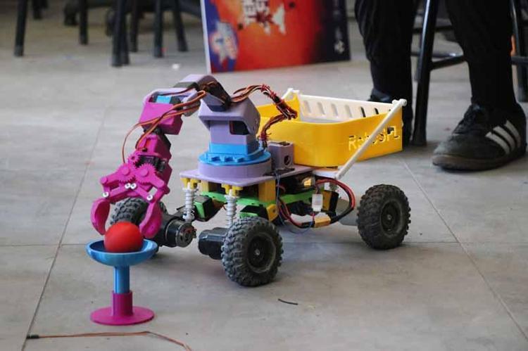 ‘YERLİ VE MİLLİ DENEYAPKARTI EN ÖZGÜN ÖZELLİKLERİNDEN BİRİSİ’