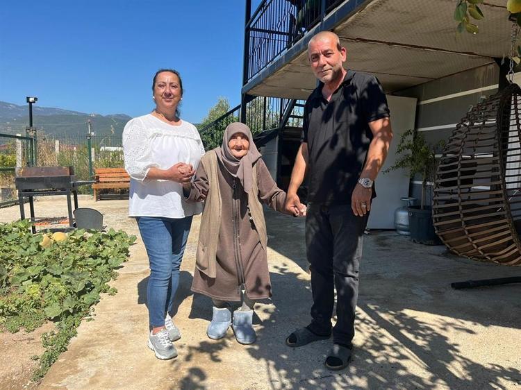 METİNİ HEP SIRTIMDA TAŞIDIM