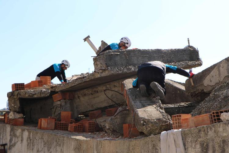 PROJE İKİNCİ AŞAMADAN OLUŞUYOR