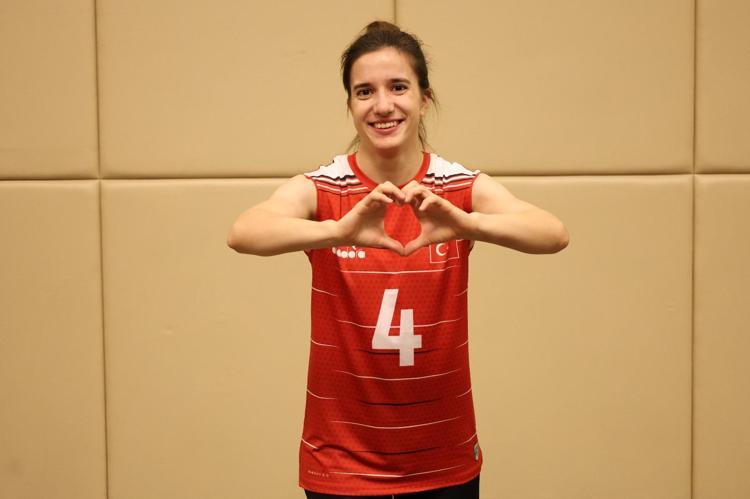 ŞEYDANUR KAPLAN: ALTIN MADALYAYI İSTİYORUZ