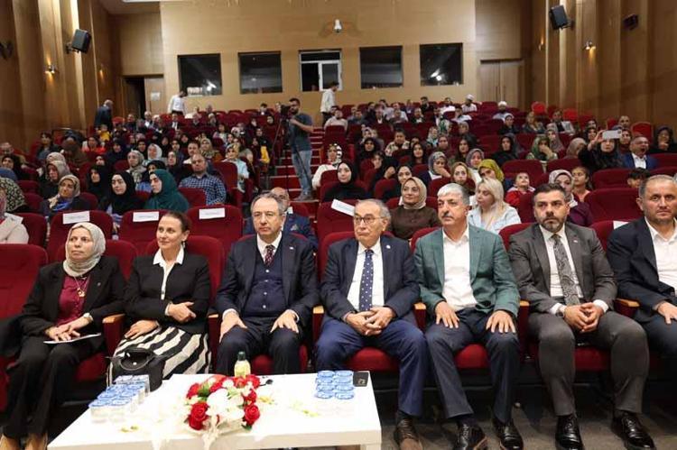 ‘AİLE HUZURLU OLURSA, TOPLUM DA HUZURLU OLUR’