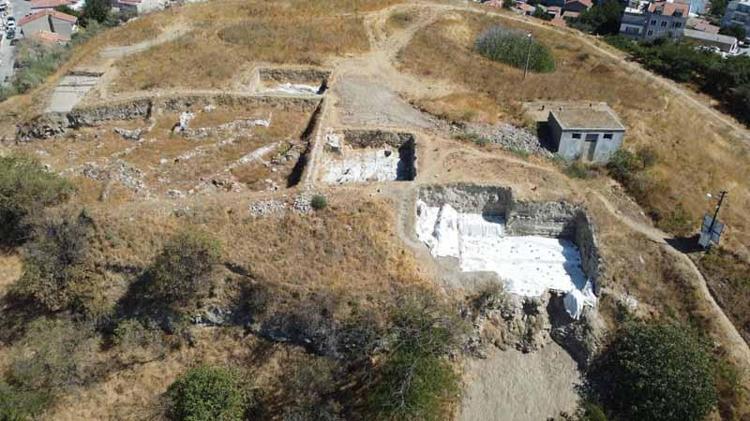 MAYDOSTA ELE GEÇEN BULUNTULARLA MİTOLOJİ GERÇEĞE DAHA YAKIN OLDUĞUNU SÖYLEYEBİLİRİZ