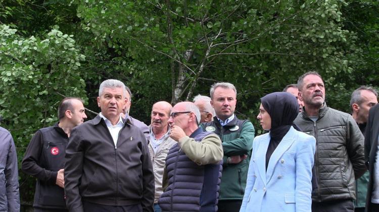 ‘BİZ BAKARKEN KORKUYORUZ’