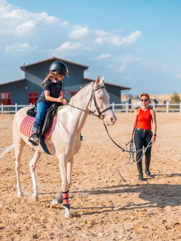 ‘DÜNYANIN EN İYİ SPOR ATI UNVANINI ALMIŞTIR’