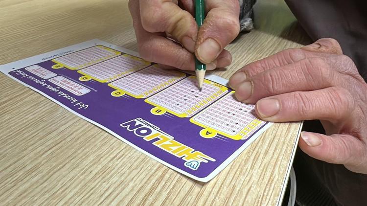 ÇOK HEYECANLANDI, BİR ANDA HAYATI DEĞİŞTİ