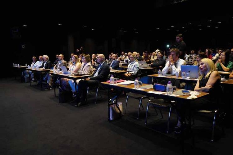 BİRÇOK KADIN BU NAKLE İHTİYAÇ DUYUYOR