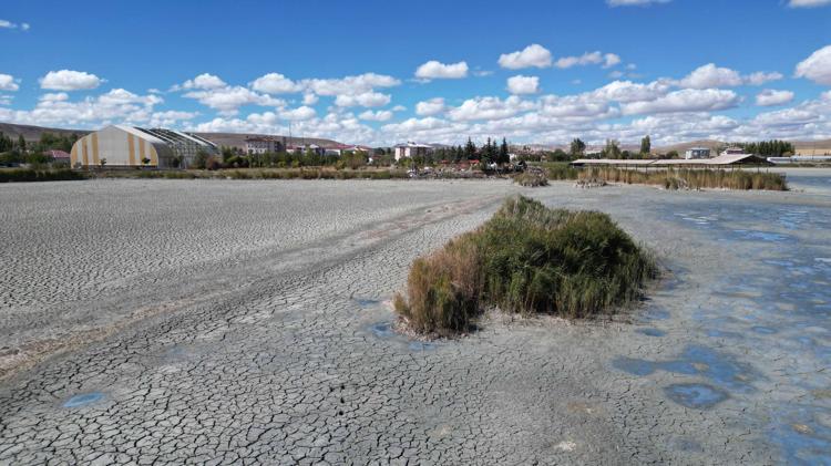SU TAŞIYACAK KANALLAR AÇILDI
