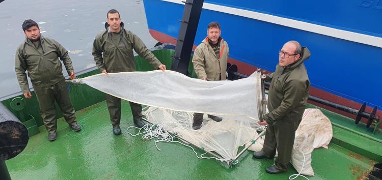 DİPTEKİ MERCAN RESİFLERİ, PİNA, MİDYE VE ALGLERE ÖNEMLİ ZARARLARI OLDU