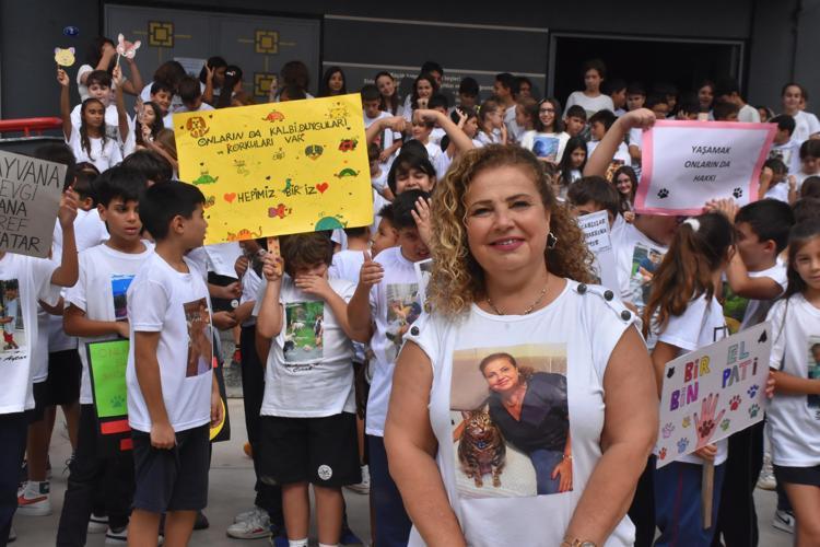 PANKARTLARI KENDİLERİ HAZIRLADI