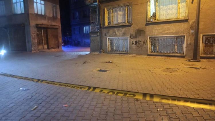 ARAMIZDA YAN BAKMA KAVGASI ÇIKTI