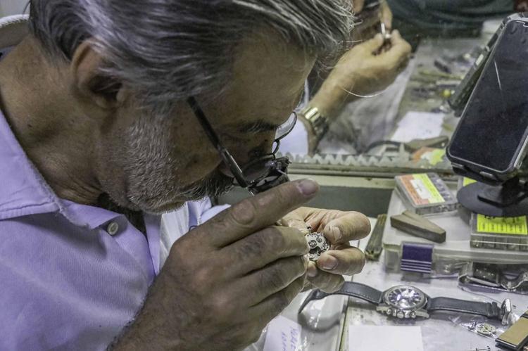 ‘MEKANİK SAATLER DAHA UZUN ÖMÜRLÜ’