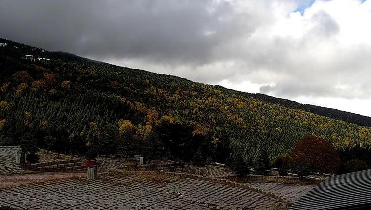 KAYAK MERKEZİNE İLK KAR TANELERİ DÜŞTÜ