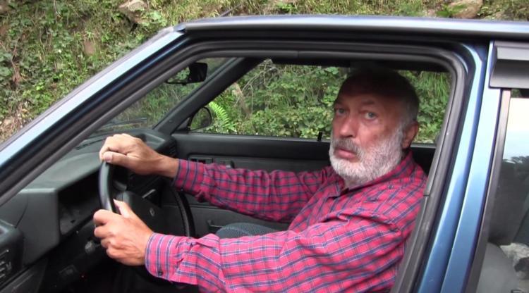 ARAÇLA GEÇERKEN KÖPRÜ SALLANIYOR