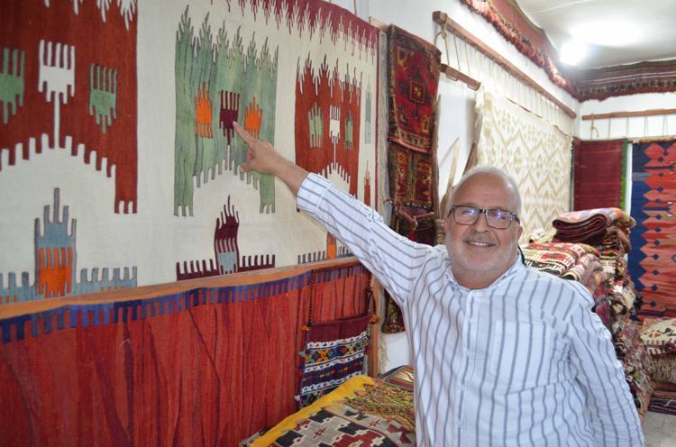 ‘KİLİMLERİN YÜZDE 85İNİ YURT DIŞINA GÖNDERİYORUZ’