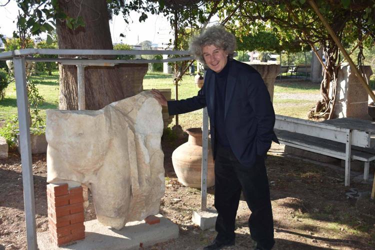 NADİR RASTLANAN BİR HEYKEL