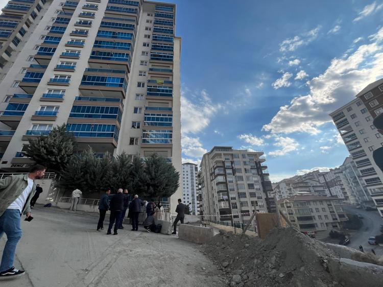 BİNAMIZIN ANA TAŞIYICILARINDA BİR PROBLEM YOK