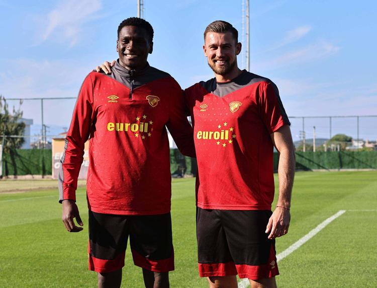 HELITON: TAKIM HALİNDE ÖNEMLİ İŞ ÇIKARIYORUZ