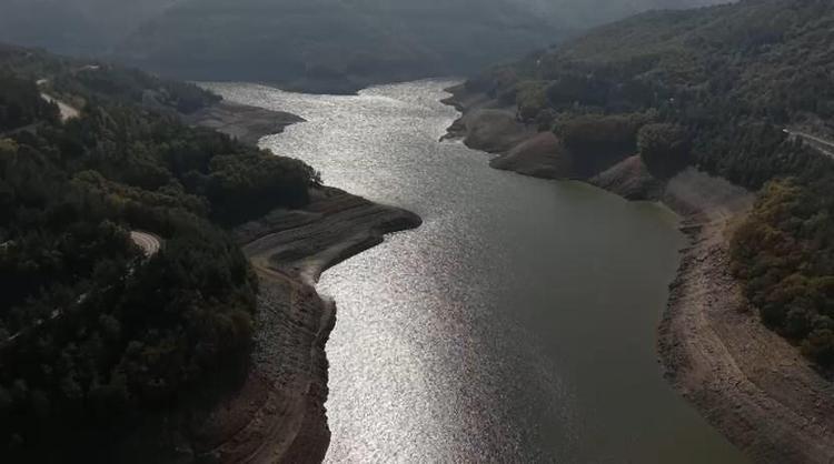 BARAJDAKİ SEVİYE, SU ALMA YAPISININ ALTINA İNDİ