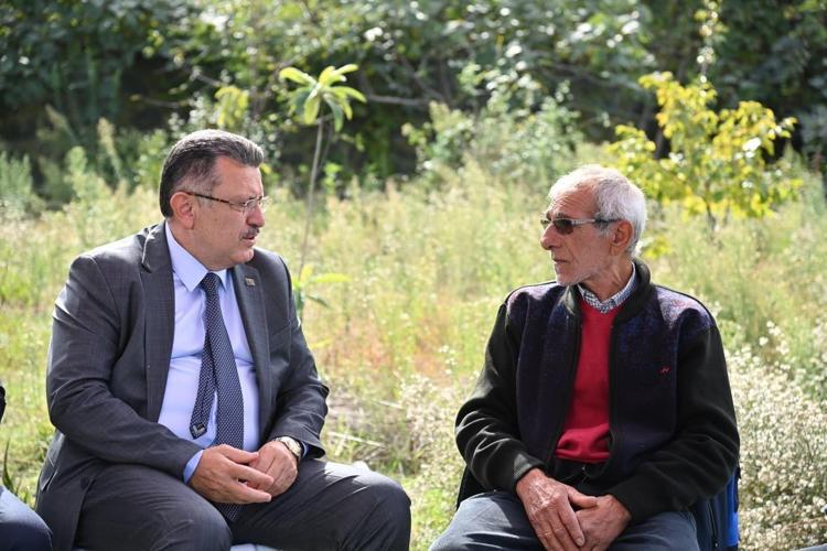 BAŞKAN GENÇ, AİLEYİ ZİYARET ETTİ