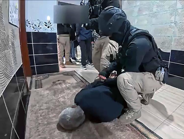 19 ŞÜPHELİ GÖZALTINA ALINDI