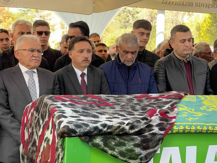 1 YIL BOYUNCA ELEKTRONİK KELEPÇE TEDBİRİ UYGULANMIŞ