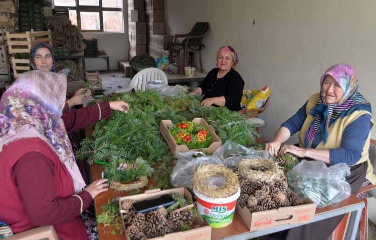 YILDA 1 MİLYON ÇELENK