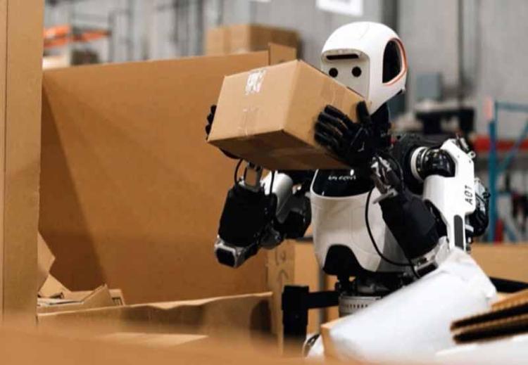 GELECEK, İNSAN VE YAPAY ZEKANIN BİRLİKTE ÇALIŞTIĞI BİR DÖNEM OLACAK