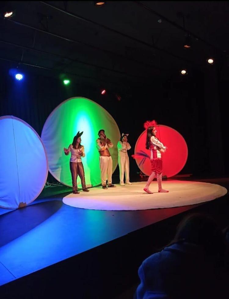 ‘BAĞIMSIZ TİYATRO OLARAK ELİMİZDEN NE GELİRSE YAPIYORUZ’