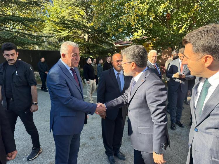 TÜRKİYEDE ARICILIK HARİTASI OLUŞTURDUK