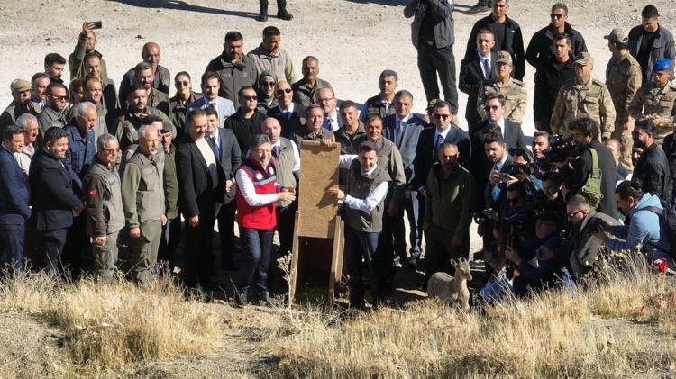 BAKAN YUMAKLI, MUNZUR VADİSİNDE