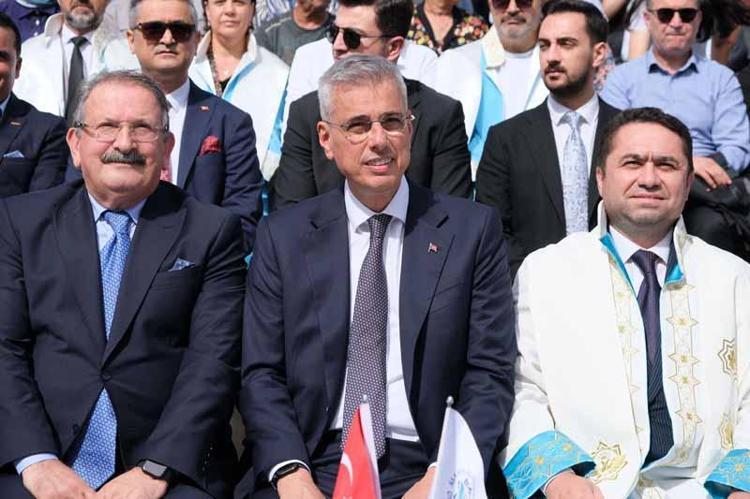 BEYAZ ÖNLÜĞÜN MANEVİ TARAFI, MADDİ HİÇBİR ŞEYLE ÖLÇÜLEMEZ