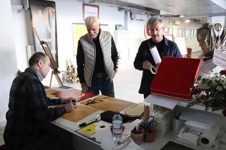 ‘ÖZGÜN ESERLER ÜRETİYORUM’