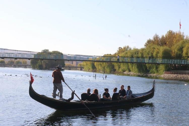 ‘GÜZEL VE EĞLENCELİ BİR TURDU’