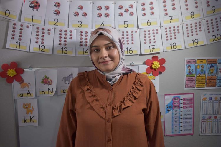 AHMET EĞİTİMİNDEN GERİ KALMADI