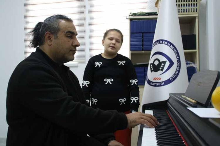 ‘ÖĞRENCİLERİMİZİN HEPSİ AKADEMİK BAŞARI GÖSTEREBİLECEK DÜZEYDE’